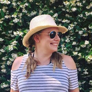 Meet your Posher, Caroline